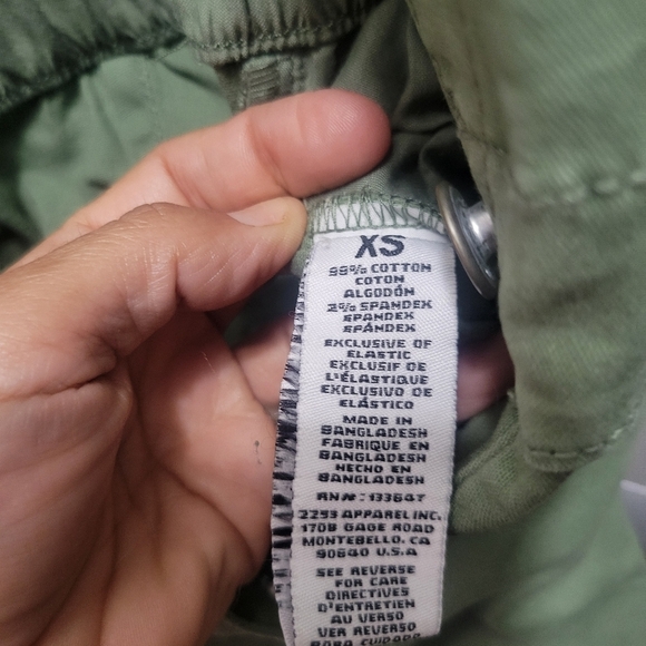 Celebrity Pink  Jumpsuit Green Cargo 6 pocket Size XS NWT - Picture 9 of 9